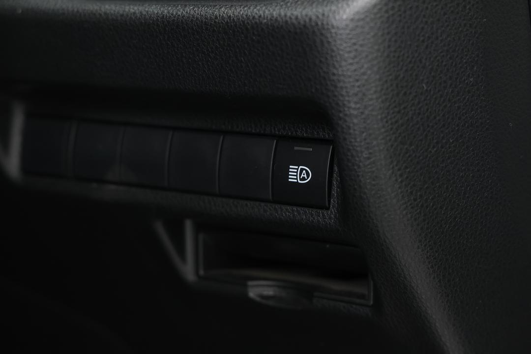 2023 Toyota RAV4 Gx (2WD), Automatic, 68948 km, Utility Switches/Buttons
