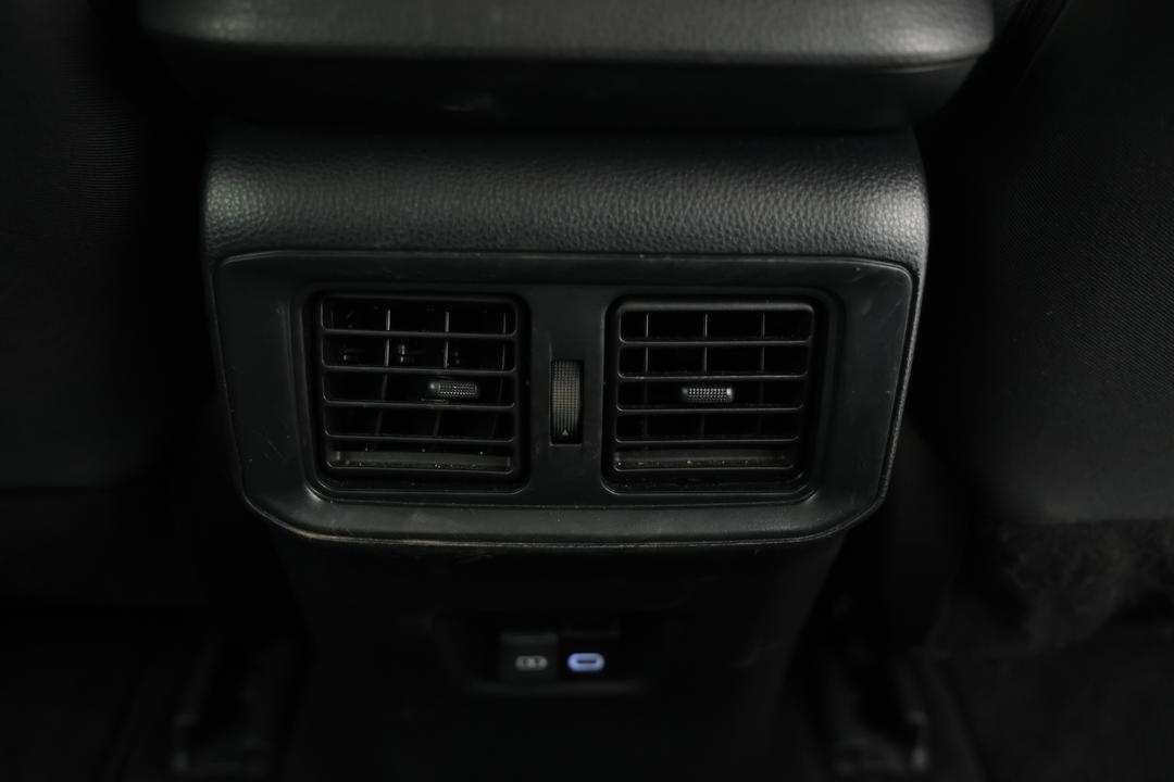 2023 Toyota RAV4 Gx (2WD), Automatic, 68948 km, Rear A/C Vent