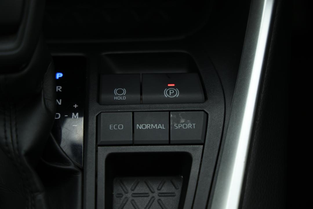 2023 Toyota RAV4 Gx (2WD), Automatic, 68948 km, Handbrake