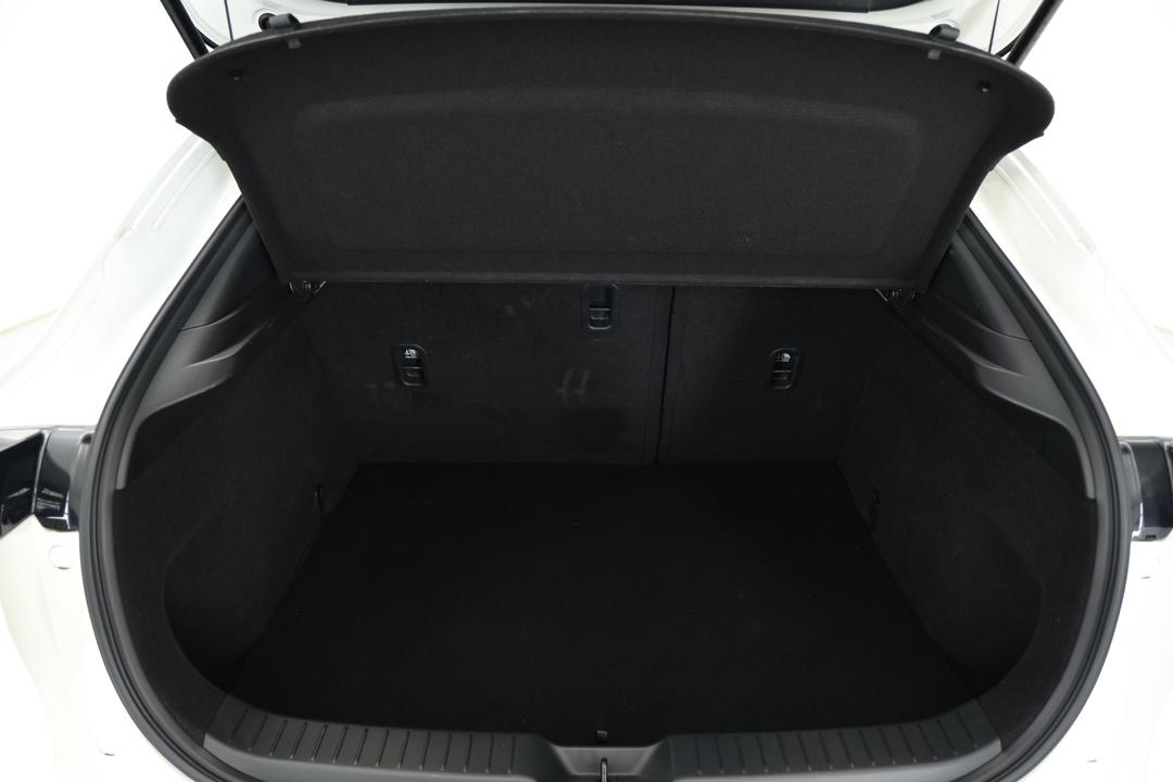 2022 Mazda CX-30 G25 Touring (AWD), Automatic, 37869 km, Boot Inside View