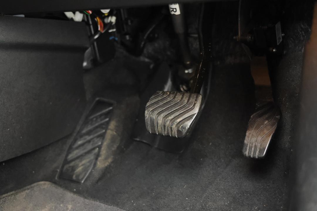 2019 Renault Koleos Intens X-tronic (4x2), Automatic, 89182 km, Pedals and Footmat