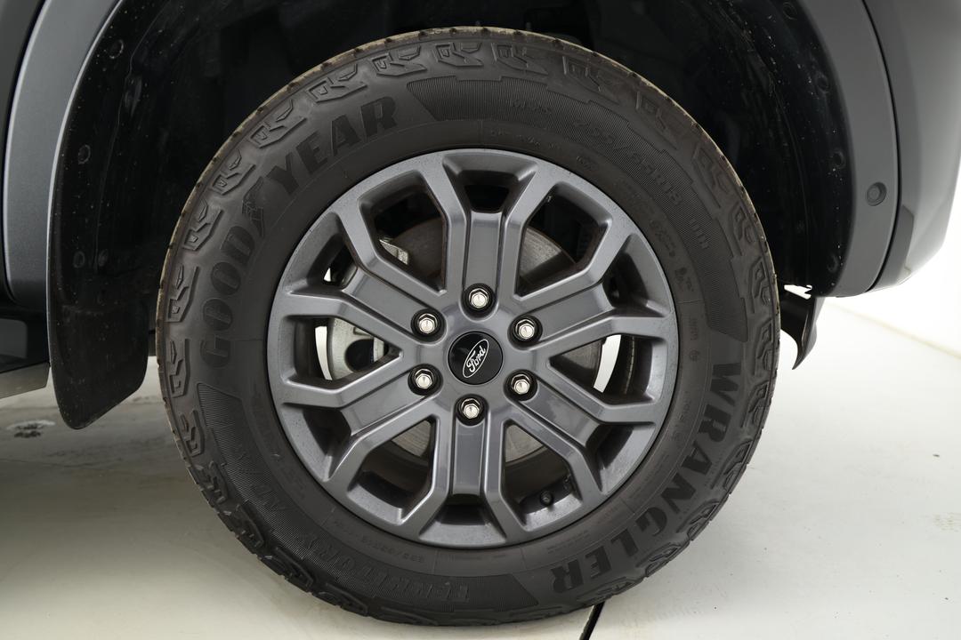 2023 Ford Ranger Wildtrak 3.0 (4x4), Automatic, 41736 km, Right Front Wheel