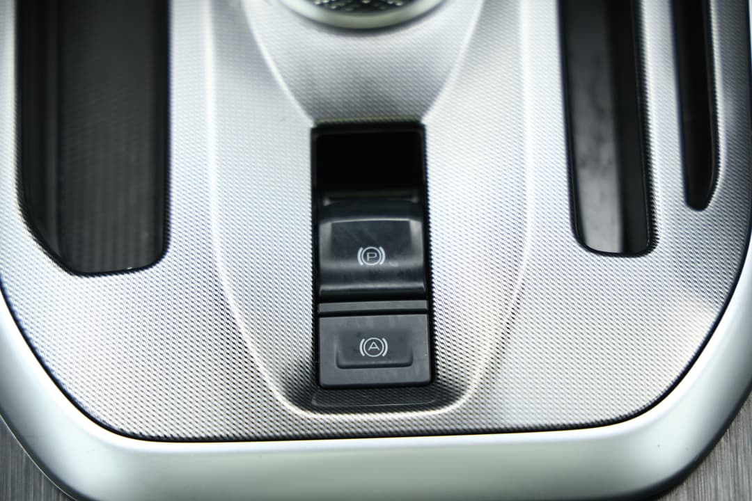 2022 GWM Haval Jolion Ultra, Automatic, 29418 km, Handbrake