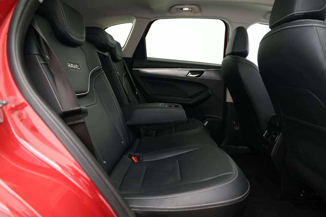 2022 GWM Haval Jolion Ultra, Automatic, 29418 km, Right Side Rear Door Cabin View