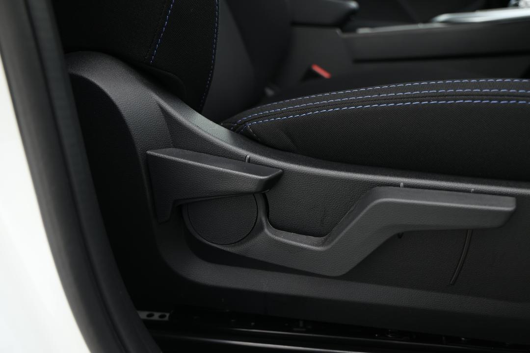 2025 GWM Haval Jolion Premium, Automatic, 5853 km, Drivers Side Adjustment Panel