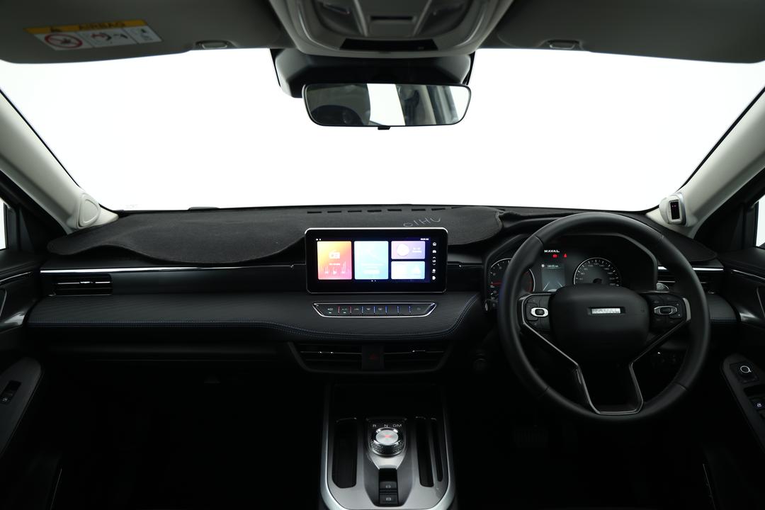 2025 GWM Haval Jolion Premium, Automatic, 5853 km, Dashboard View