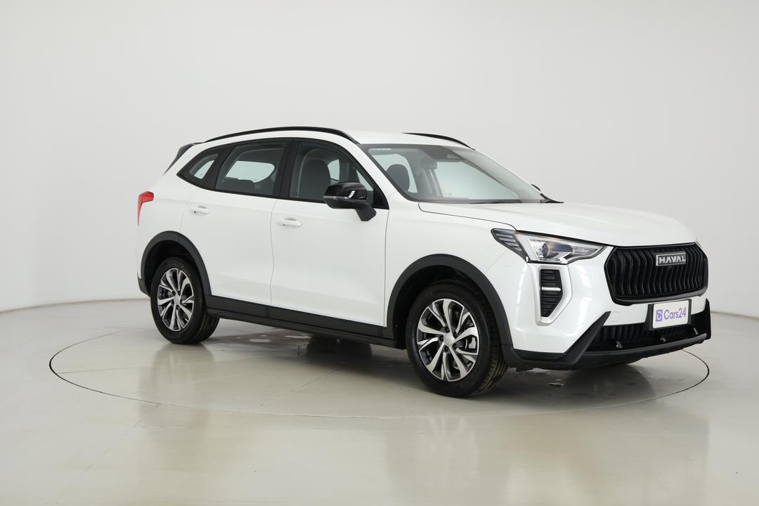 2025 GWM Haval Jolion Premium, Automatic, 5853 km, Right Front Diagonal (45- Degree) View