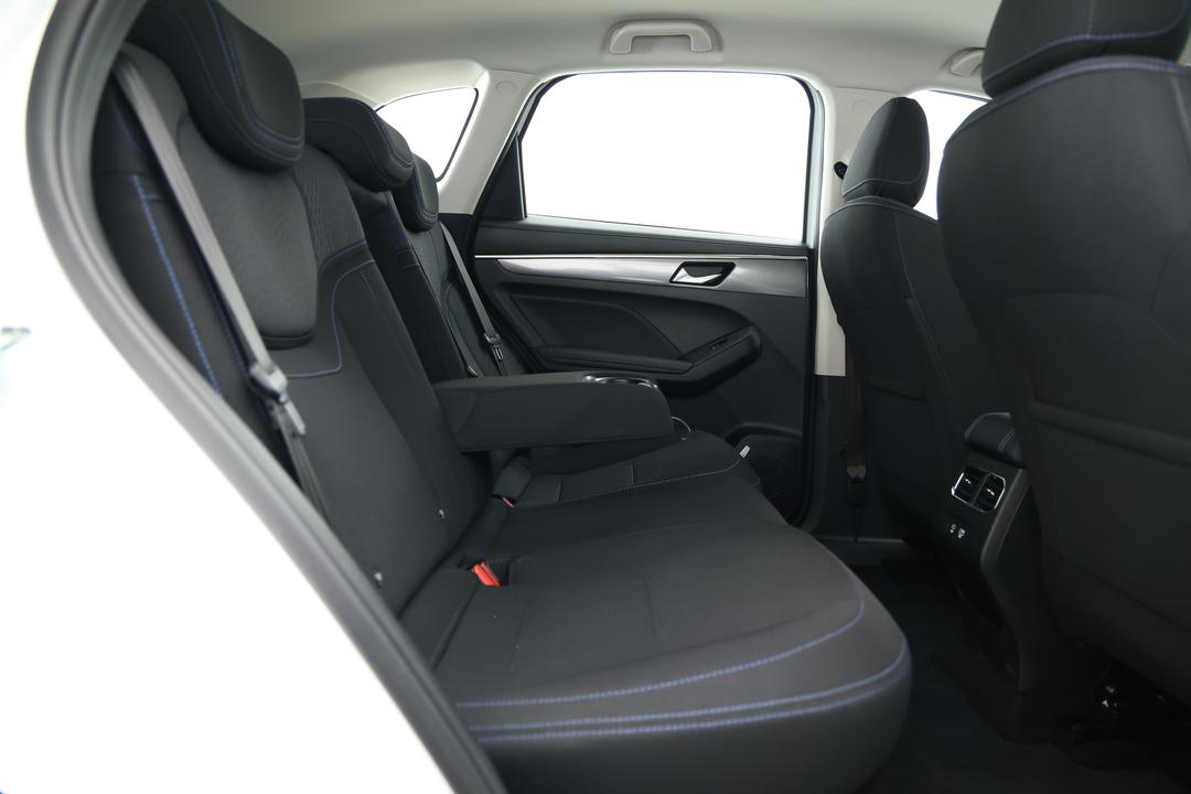 2025 GWM Haval Jolion Premium, Automatic, 5853 km, Right Side Rear Door Cabin View