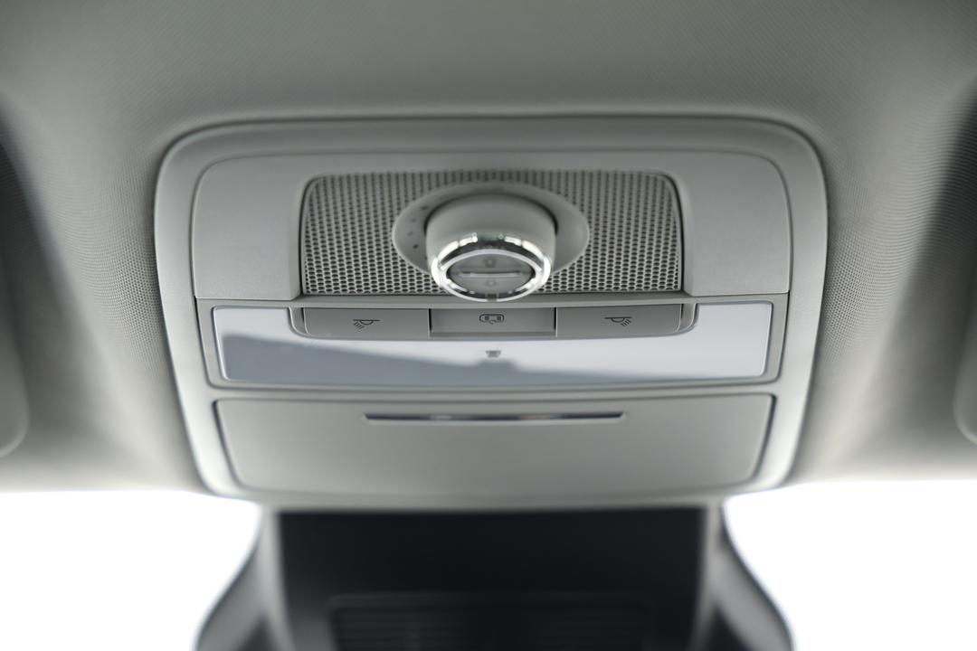 2024 MG Zst Essence, Automatic, 16732 km, On-Roof Controls/Sunglass holder
