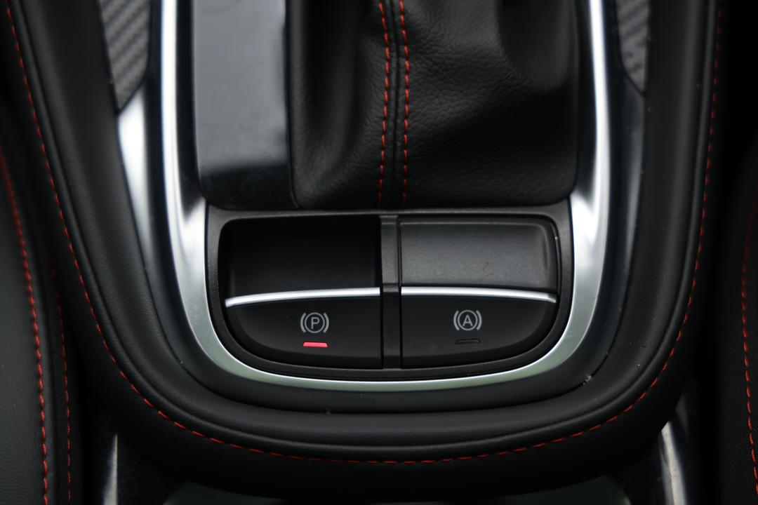 2024 MG Zst Essence, Automatic, 16732 km, Handbrake