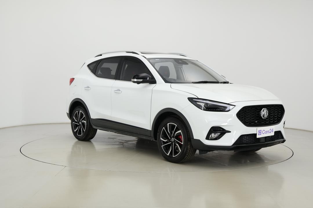 2024 MG Zst Essence, Automatic, 16732 km, Right Front Diagonal (45- Degree) View
