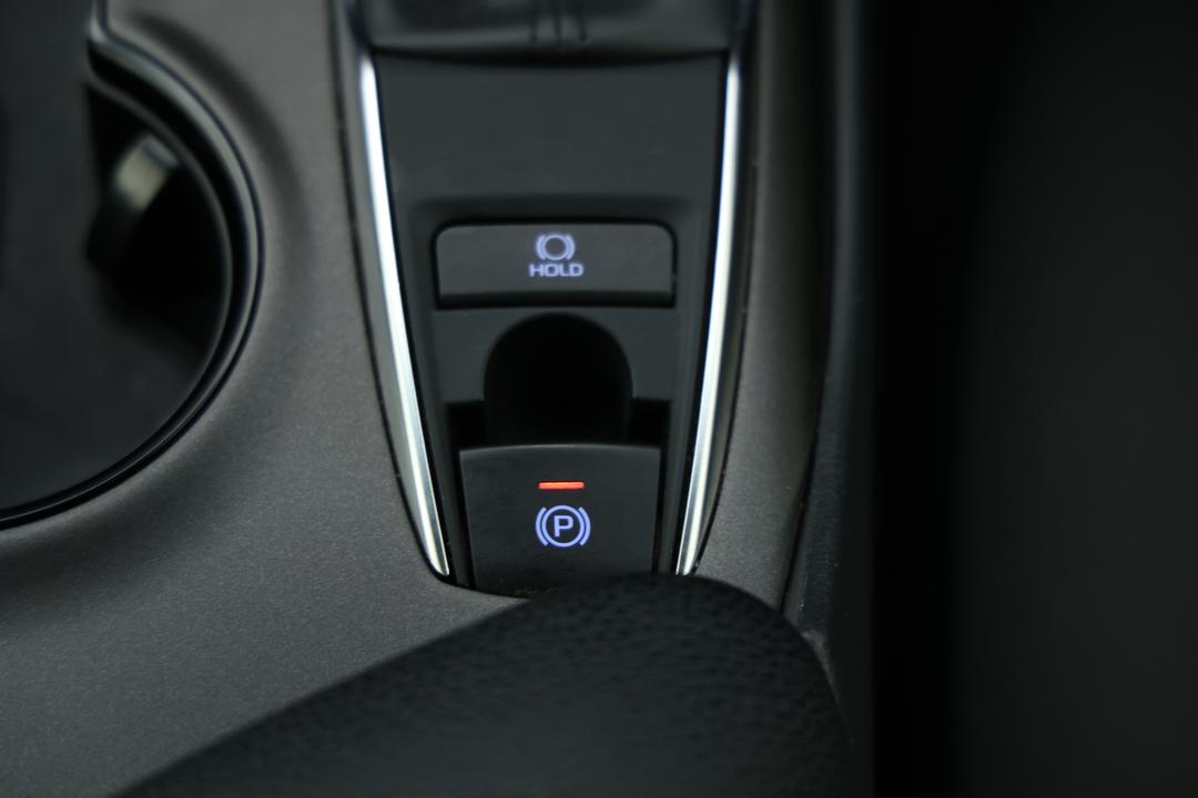 2024 Toyota Camry Ascent, Automatic, 49496 km, Handbrake