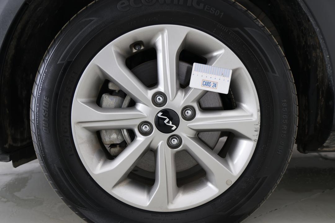 2024 Kia Stonic S, Automatic, 30280 km, Wheels Rim Rear RHS Gutter Rash