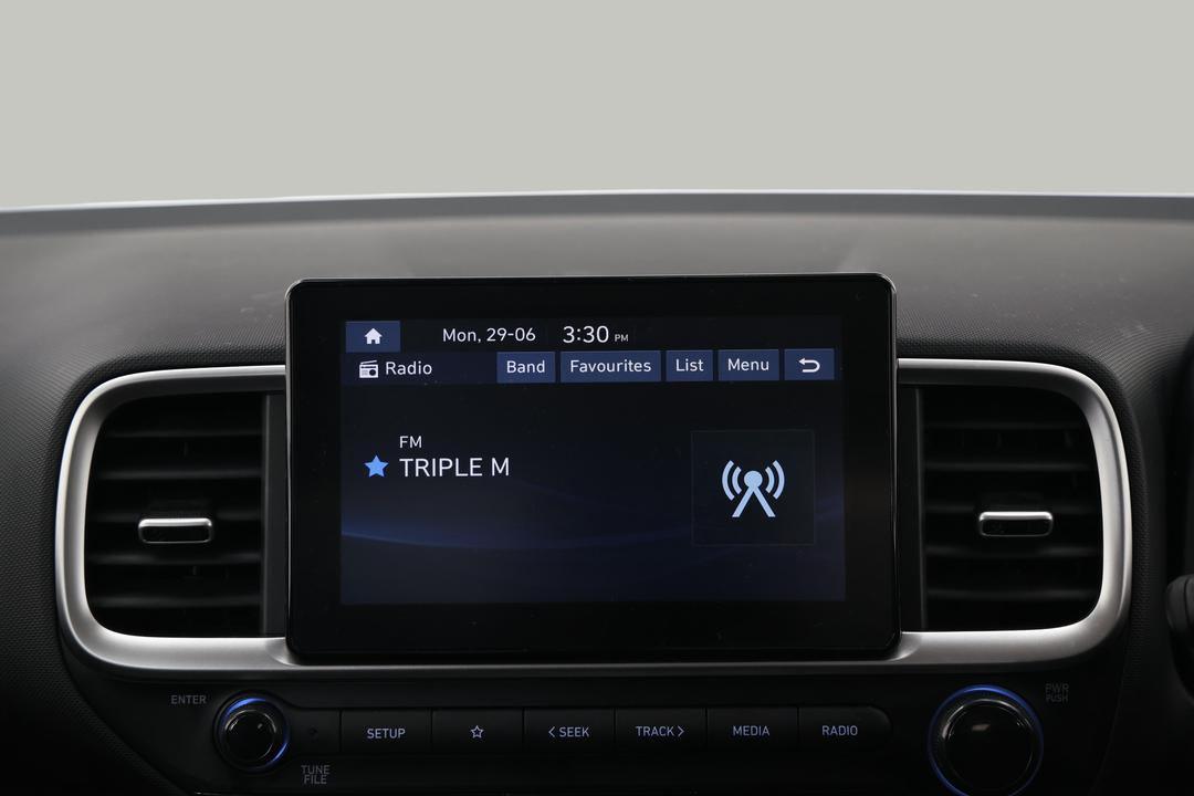 2025 Hyundai Venue Venue, Automatic, 30205 km, Infotainment System