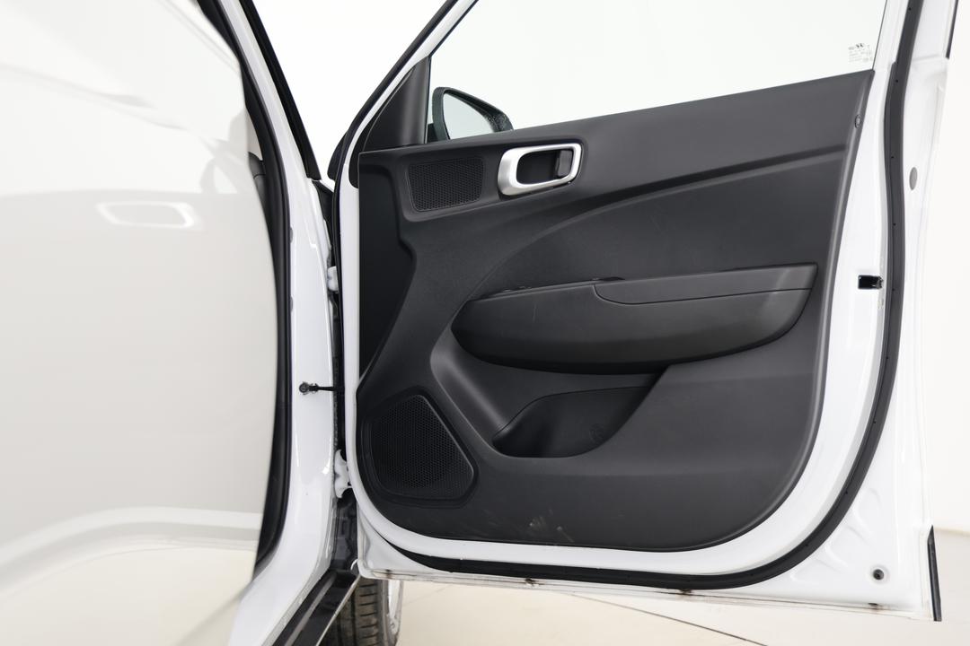2025 Hyundai Venue Venue, Automatic, 30205 km, Speaker View