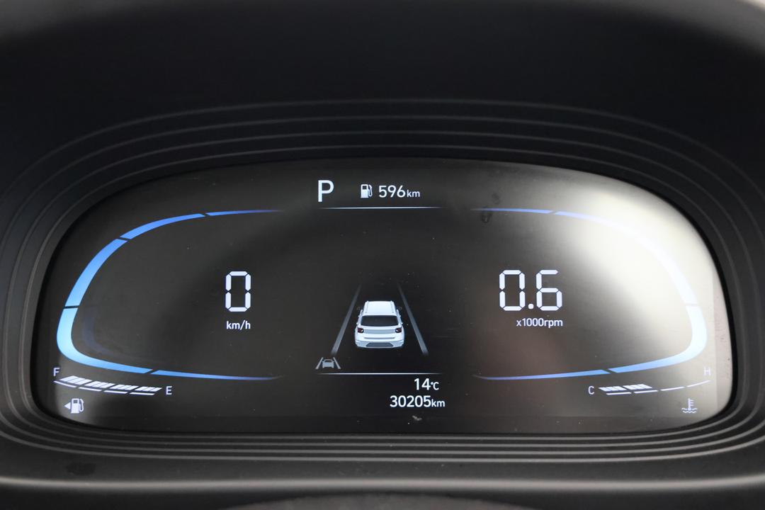 2025 Hyundai Venue Venue, Automatic, 30205 km, Odometer View