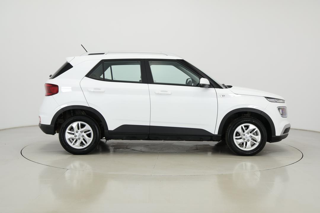 2025 Hyundai Venue Venue, Automatic, 30205 km, Right Side View