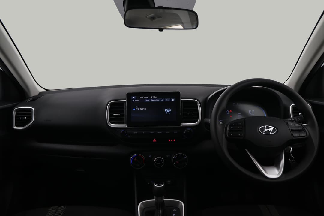 2025 Hyundai Venue Venue, Automatic, 30295 km, Dashboard View