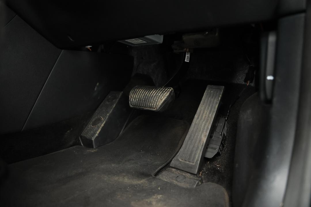 2020 Kia Sportage S (FWD), Automatic, 77651 km, Pedals and Footmat