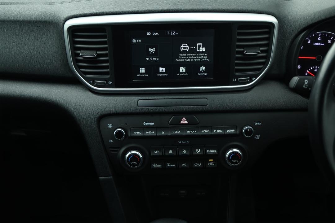 2020 Kia Sportage S (FWD), Automatic, 77651 km, Center Console