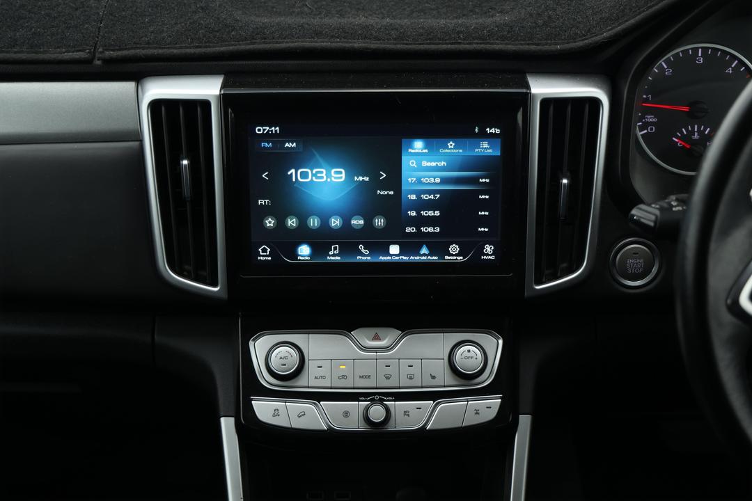 2020 GWM Ute Cannon-l (4x4), Automatic, 92531 km, Center Console
