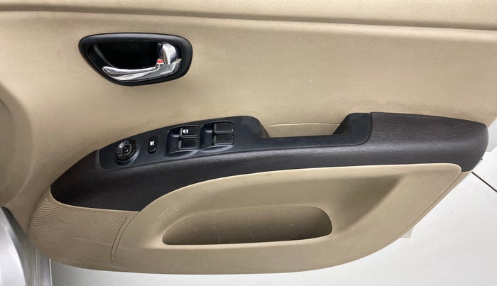 2011 Hyundai i10 SPORTZ 1.2 AT, Petrol, Automatic, 61,609 km, Driver Side Door Panels Control