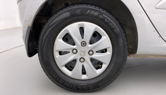 2011 Hyundai i10 SPORTZ 1.2 AT, Petrol, Automatic, 61,609 km, Right Rear Wheel