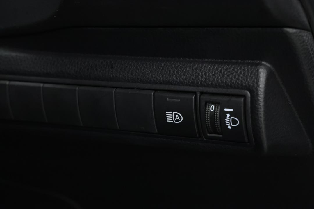 2024 Toyota Corolla Ascent Sport Hybrid, Automatic, 49618 km, Utility Switches/Buttons