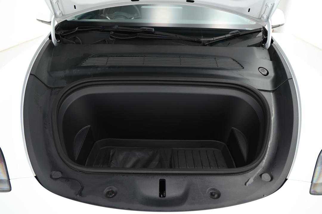 2023 Tesla Model Y Rear-wheel Drive, Automatic, 37272 km, Open Bonnet (Engine)