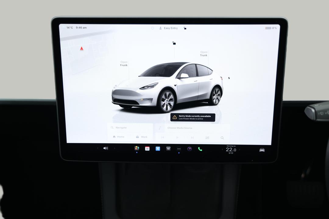 2023 Tesla Model Y Rear-wheel Drive, Automatic, 37272 km, Center Console