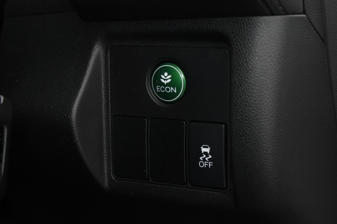 2017 Honda HR-V Vti, Automatic, 109566 km, Utility Switches/Buttons