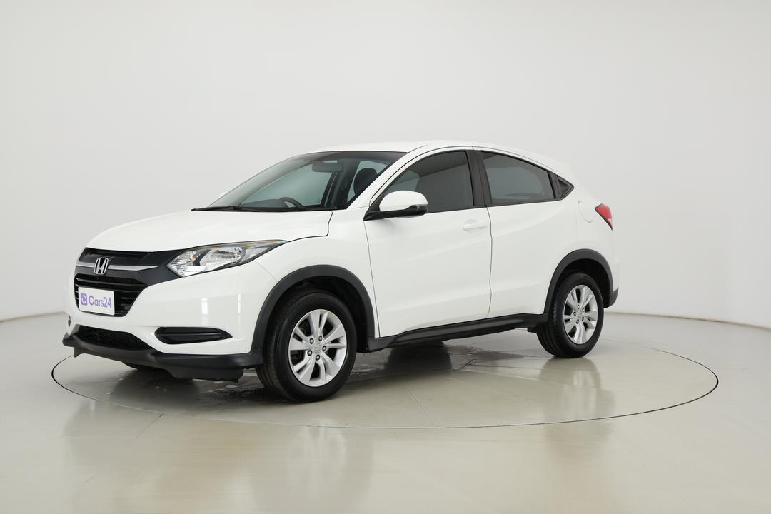 2017 Honda HR-V Vti, Automatic, 109566 km, Left Front Diagonal (45- Degree) View