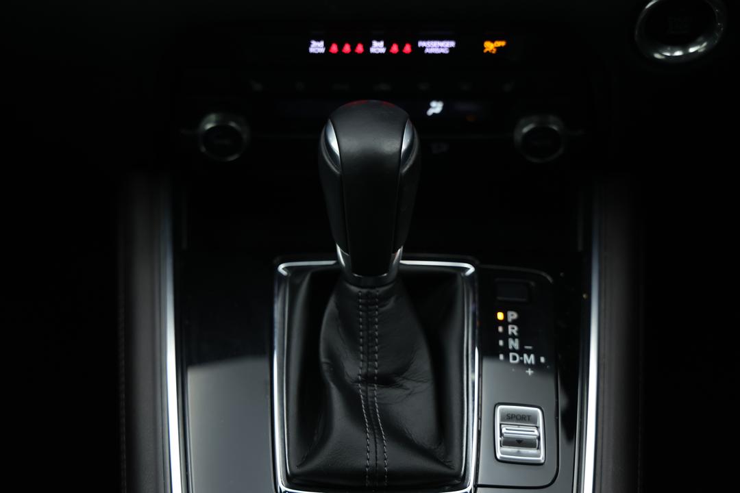 2022 Mazda CX-8 Touring (FWD), Automatic, 34948 km, Gear Lever 