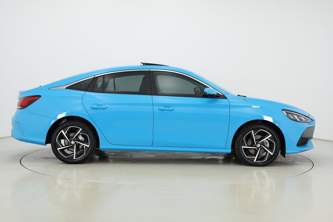 2024 MG Mg5 Essence, Automatic, 34791 km, Right Side View