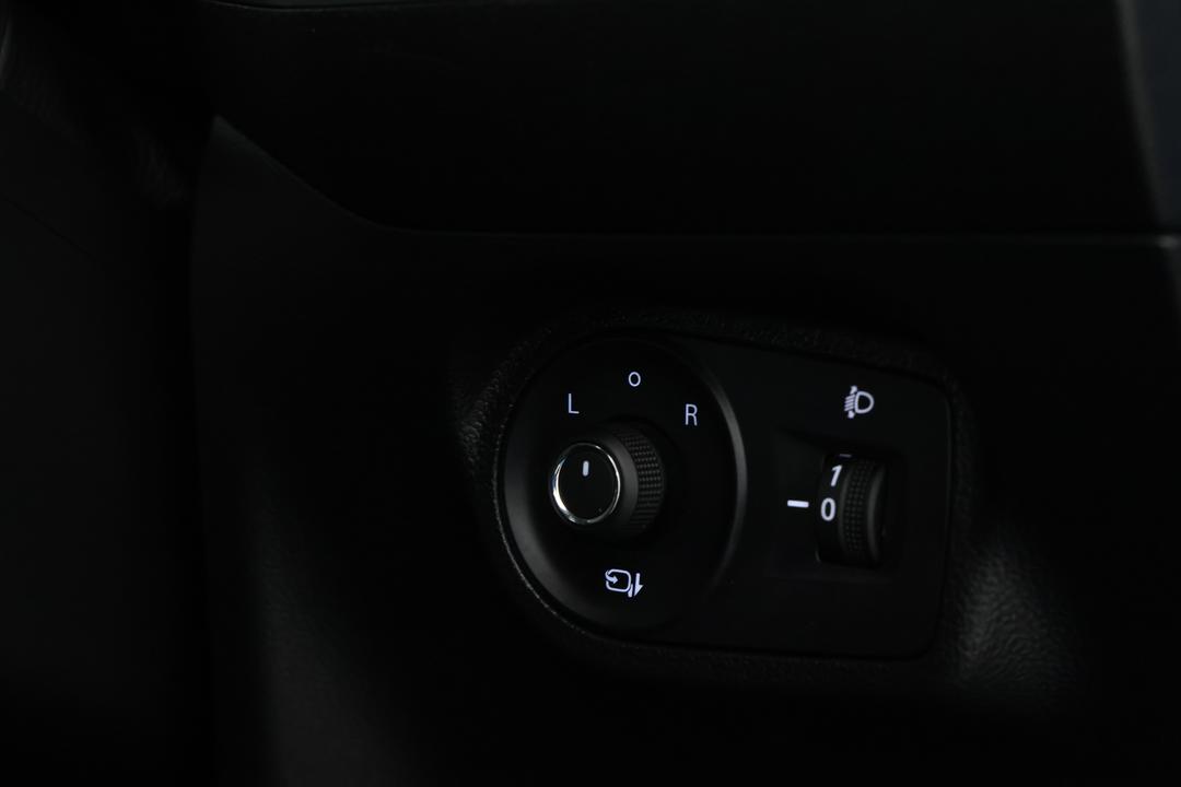 2024 MG Mg5 Essence, Automatic, 34791 km, Utility Switches/Buttons