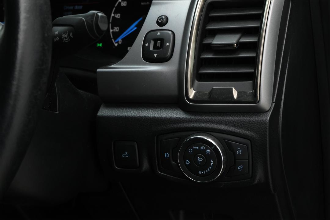 2021 Ford Ranger Xlt 2.0 (4x4), Automatic, 113245 km, Right Side Front Door Cabin View