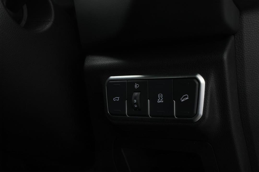 2022 GWM Haval H6 Ultra AWD, Automatic, 53334 km, Right Side Front Door Cabin View