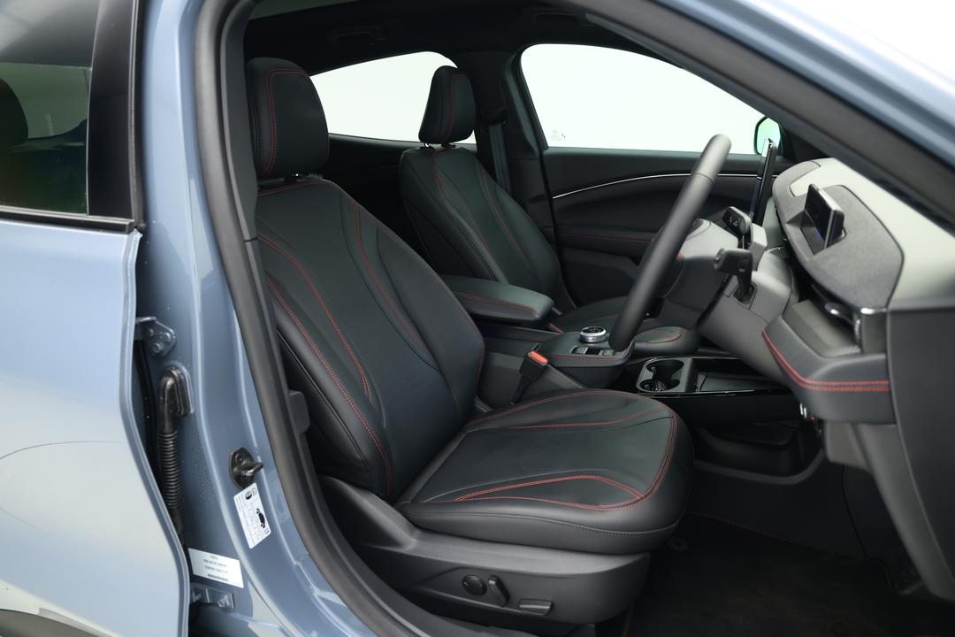 2023 Ford Mustang Mach-e Premium, Automatic, 15443 km, Odometer View