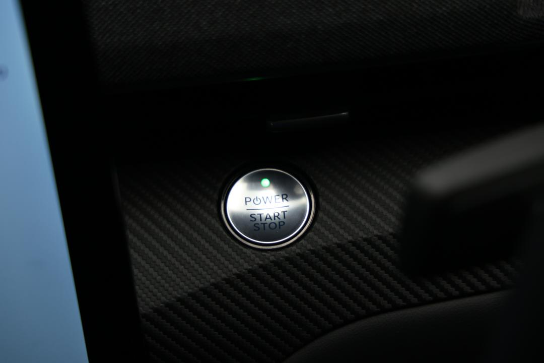 2023 Ford Mustang Mach-e Premium, Automatic, 15443 km, Pedals and Footmat
