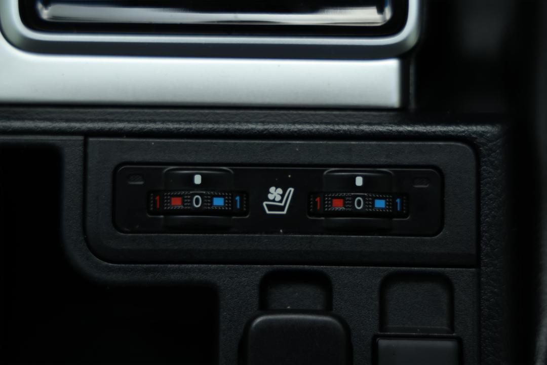2021 Toyota Landcruiser Prado Vx, Automatic, 80408 km, Steering Wheel Close-up