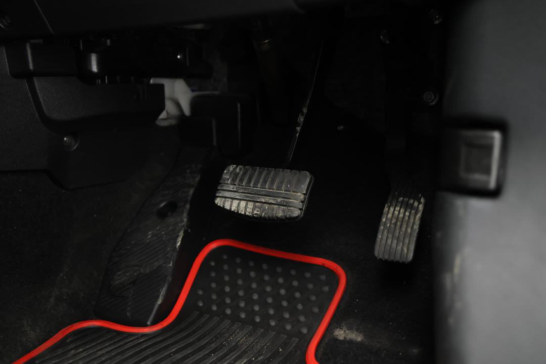 2019 Mitsubishi ASX Ls (2WD), Automatic, 115882 km, Pedals and Footmat