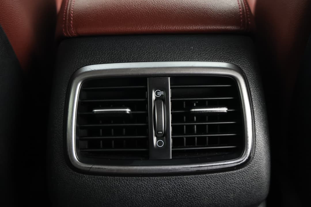 2017 Kia Sorento Gt-line (4x4), Automatic, 153567 km, Rear A/C Vent