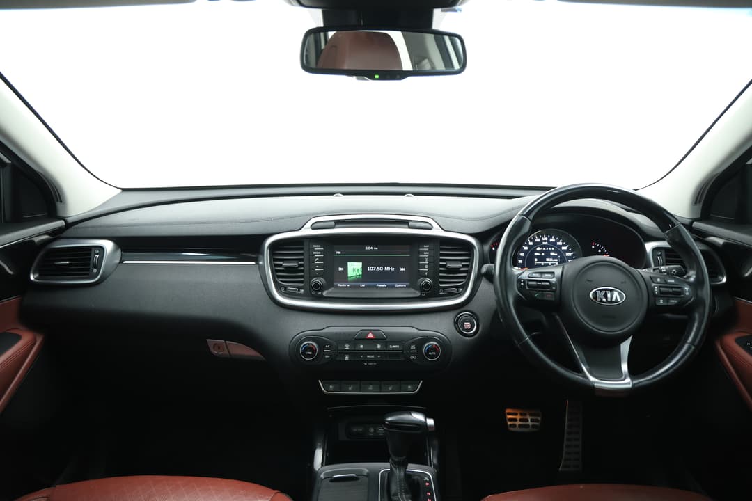2017 Kia Sorento Gt-line (4x4), Automatic, 153567 km, Dashboard View