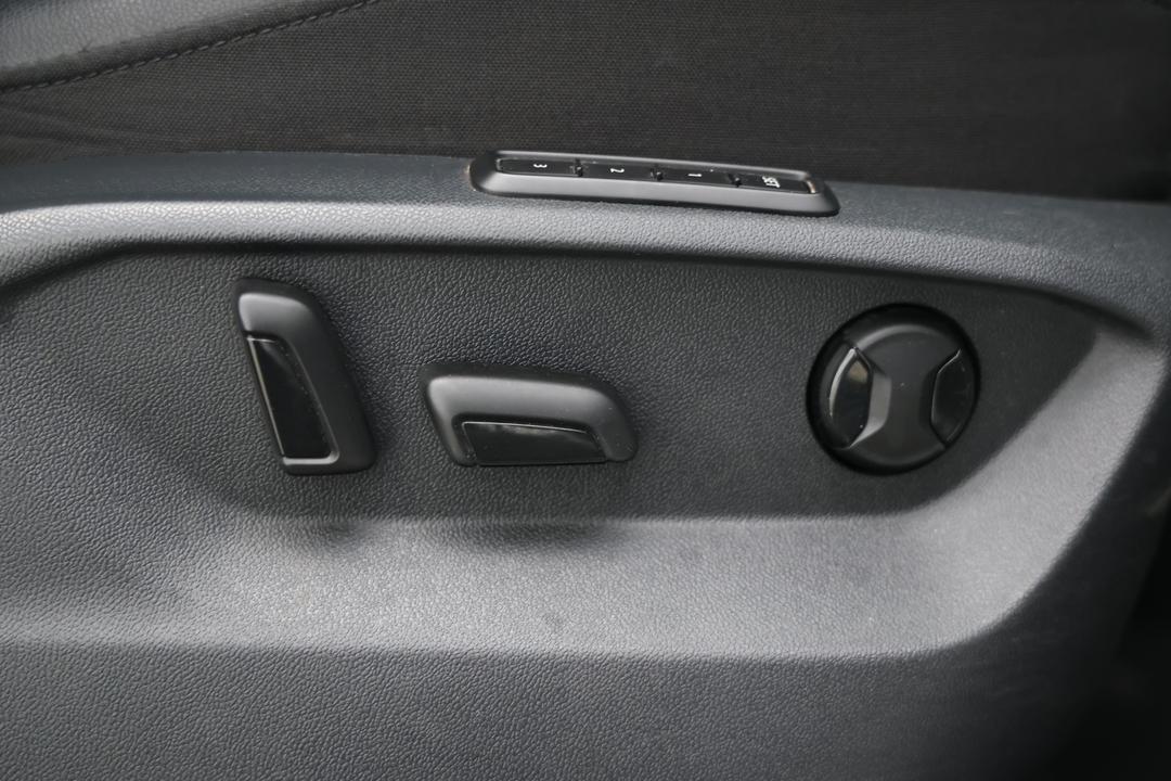 2019 Volkswagen Tiguan Allspace 132 Tsi Comfortline, Automatic, 83188 km, Drivers Side Adjustment Panel