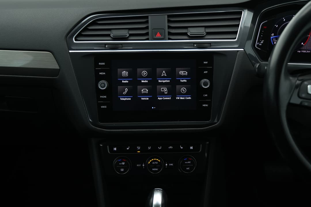 2019 Volkswagen Tiguan Allspace 132 Tsi Comfortline, Automatic, 83188 km, Center Console