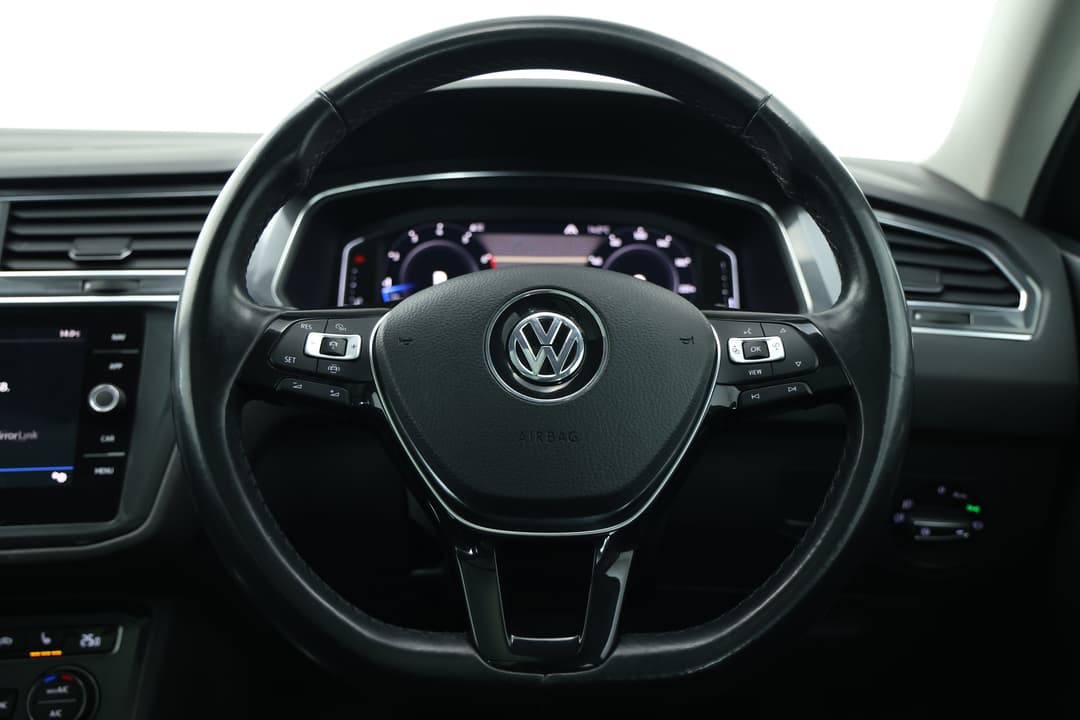 2019 Volkswagen Tiguan Allspace 132 Tsi Comfortline, Automatic, 83188 km, Steering Wheel Close-up