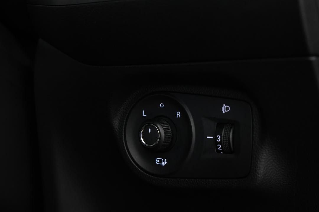 2023 MG Mg5 Essence, Automatic, 1902 km, Utility Switches/Buttons