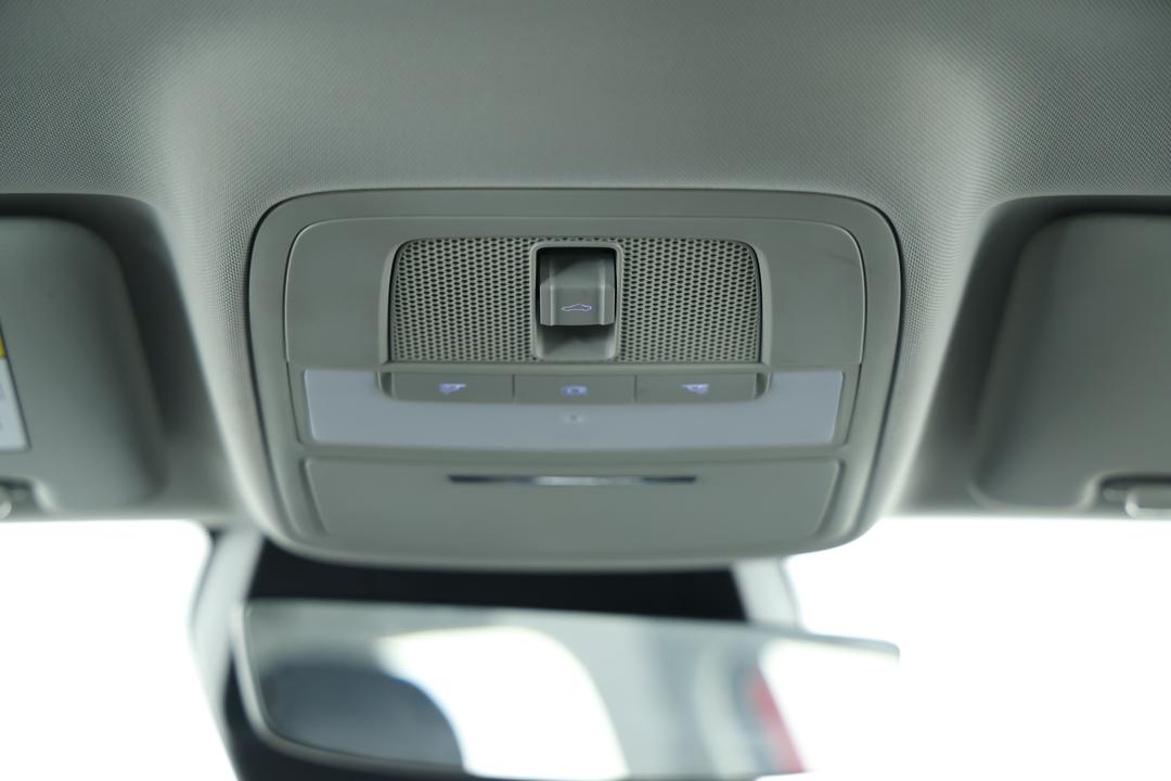 2023 MG Mg5 Essence, Automatic, 1902 km, On-Roof Controls/Sunglass holder