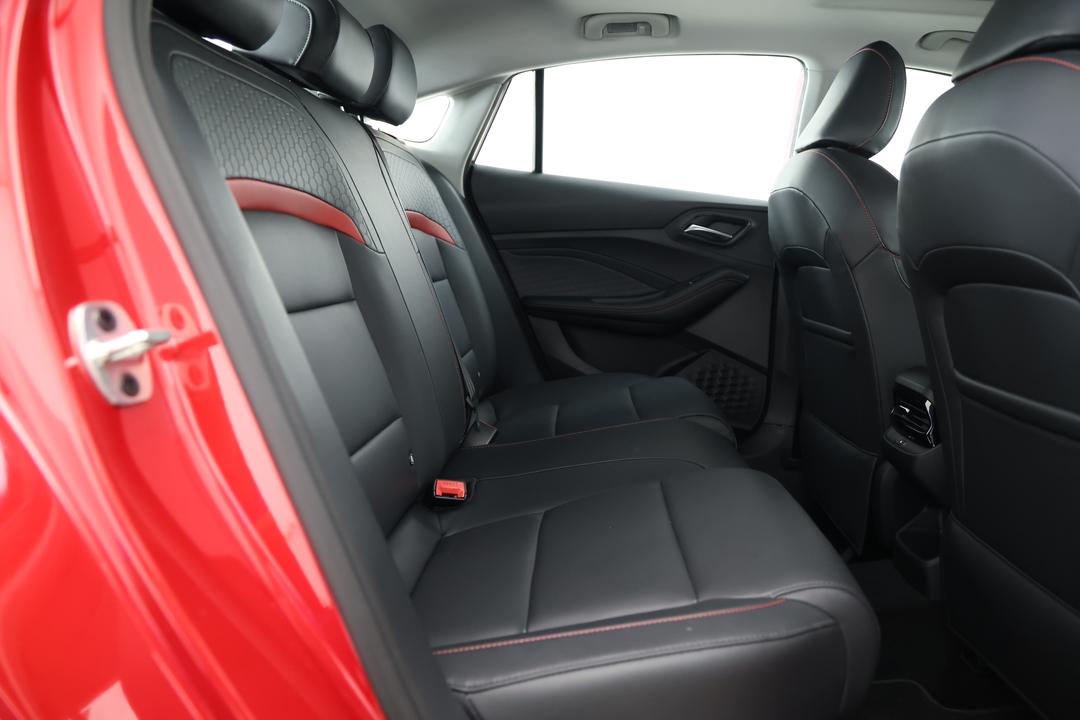 2023 MG Mg5 Essence, Automatic, 1902 km, Right Side Rear Door Cabin View