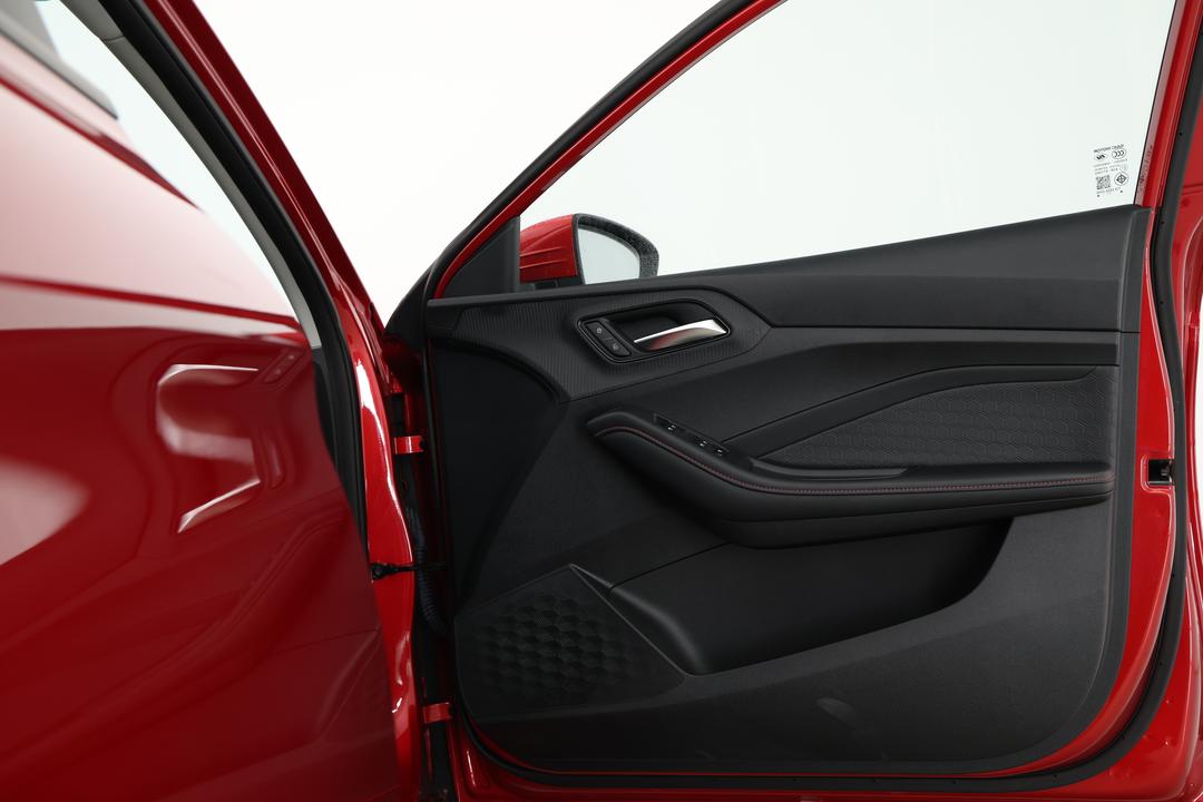2023 MG Mg5 Essence, Automatic, 1902 km, Speaker View
